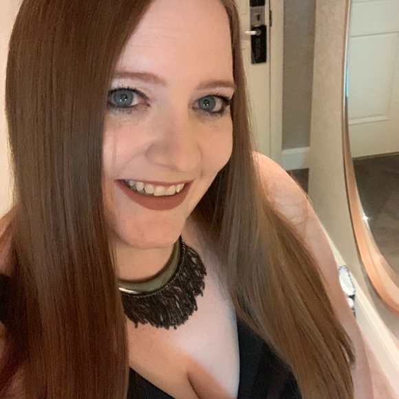 Meet your Posher, Sarah - Picture 6 of 6